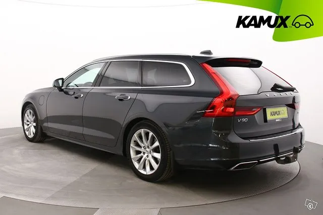 Volvo V90 T8 TwE AWD Momentum Edition aut / Navi / Adapt.Vakkari / Sporttinahat / Pa-Lämmitin / Koukku / Image 6